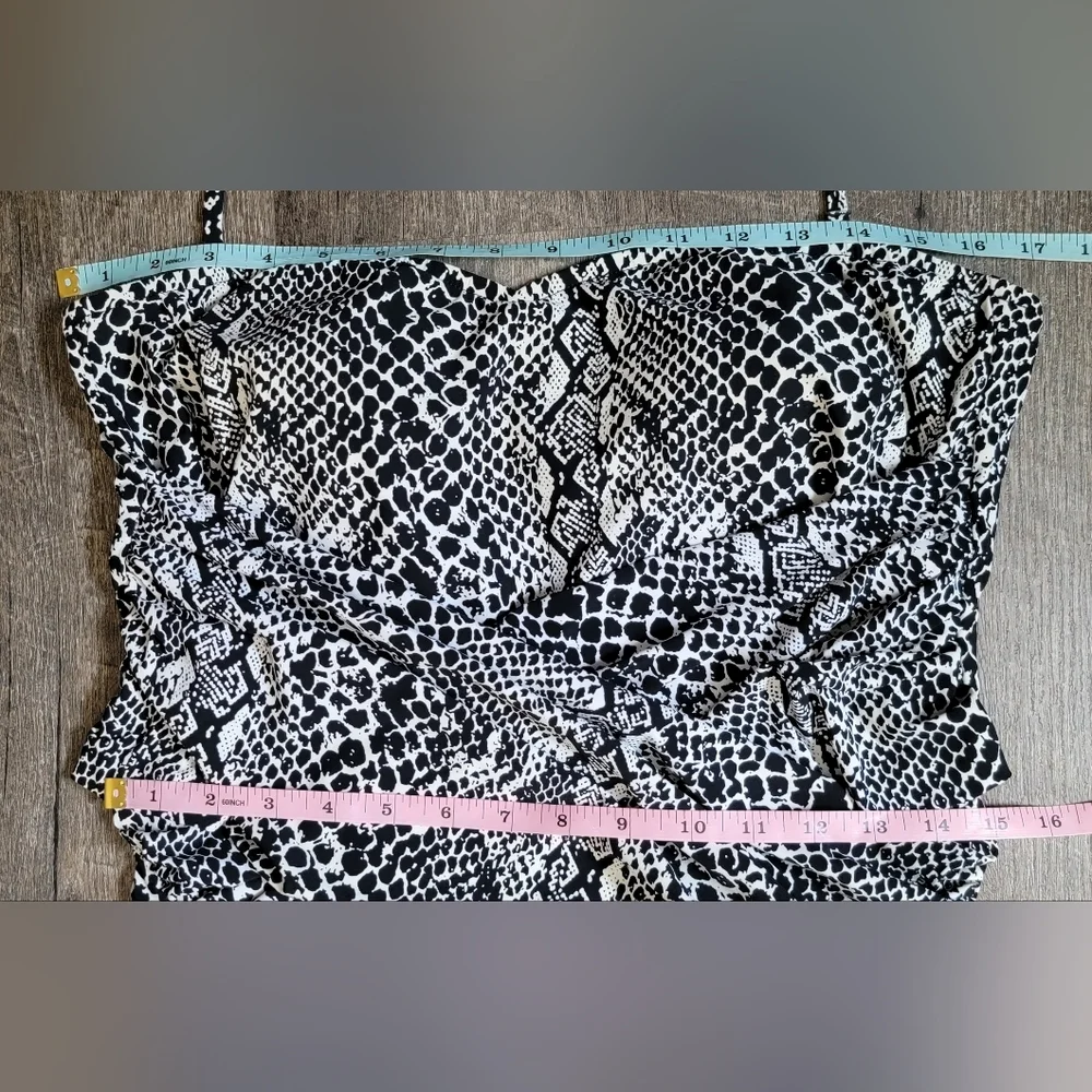 Boston Proper Twist Tummy One-Piece Swimsuit Women's 16 Snake Print Slimming EUC